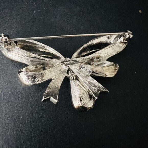 Vintage Avon Birthstone Brooch Silver Blue Rhinestone September Ribbon Bow  XY - Picture 5 of 7